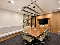 Gateway East (D7), Office #636605801